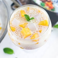 Mango jelly added to a fruit tea drink