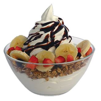 Frozen yoghurt dessert bowl made with Monalisa Mild Frozen Yoghurt Powder